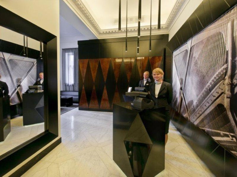 فندق بلاتينيوم بالاس فروتسواف المظهر الخارجي الصورة The hotel's lobby